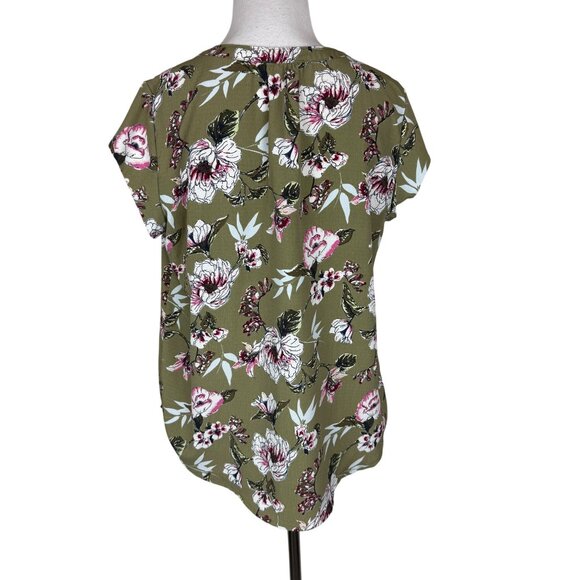 Fun2Fun Stitch fix Womens Floral Green Cap Sleeve Blouse With Keyhole Neckline 1 - Picture 2 of 6
